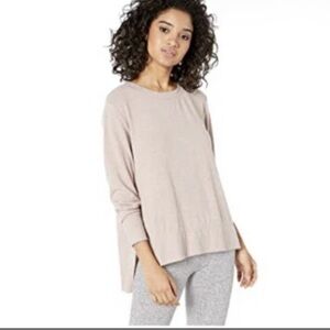 ALO Yoga Light Beige Crew Neck Sweater